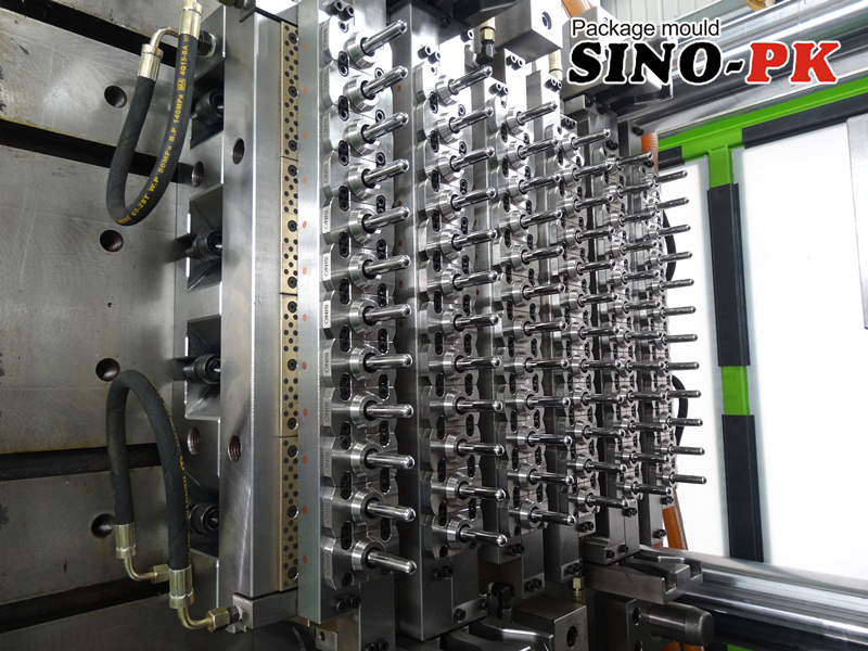 PET bottle preform mould