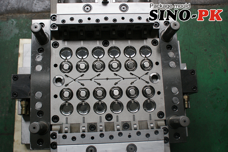 N-flip top cap mould in China